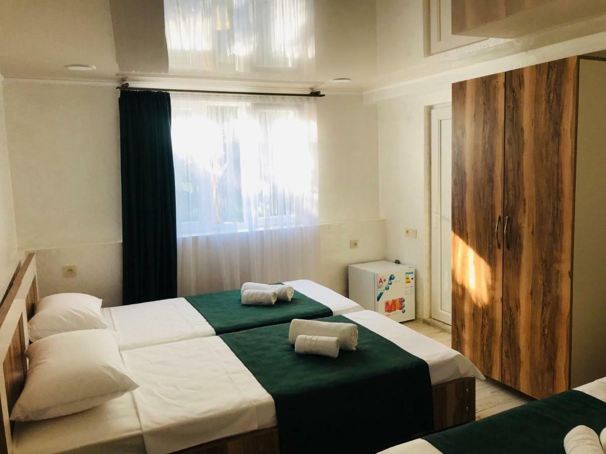 Greenview Guesthouse Batumi Zewnętrze zdjęcie